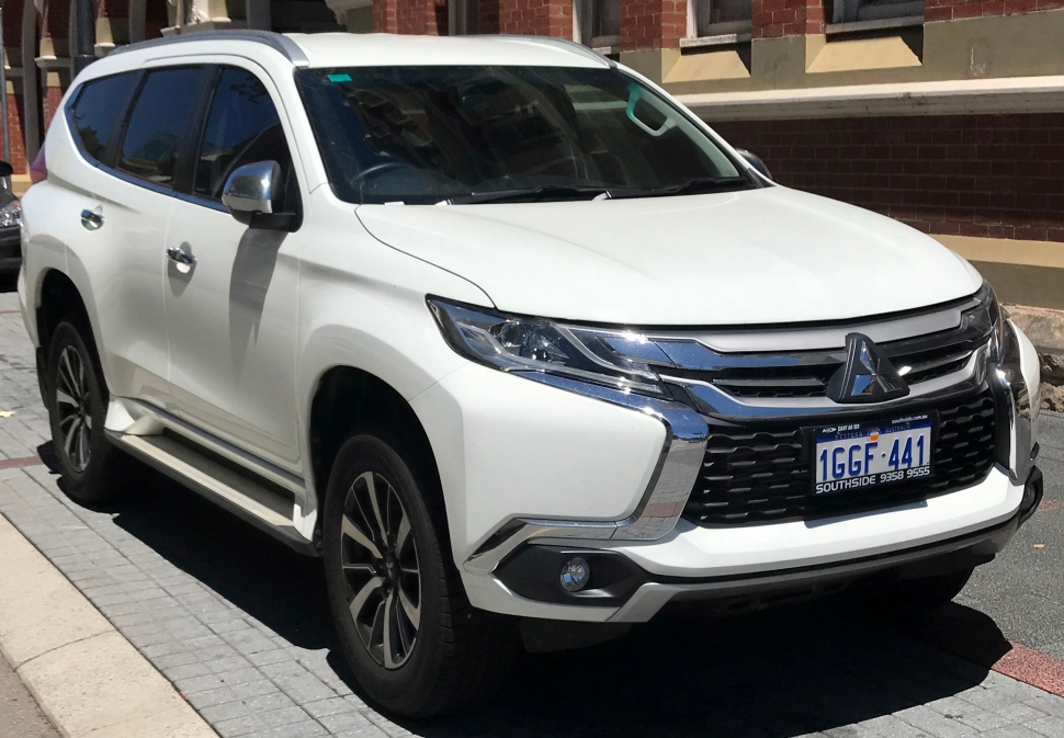 Mitsubishi pajero sport 3g